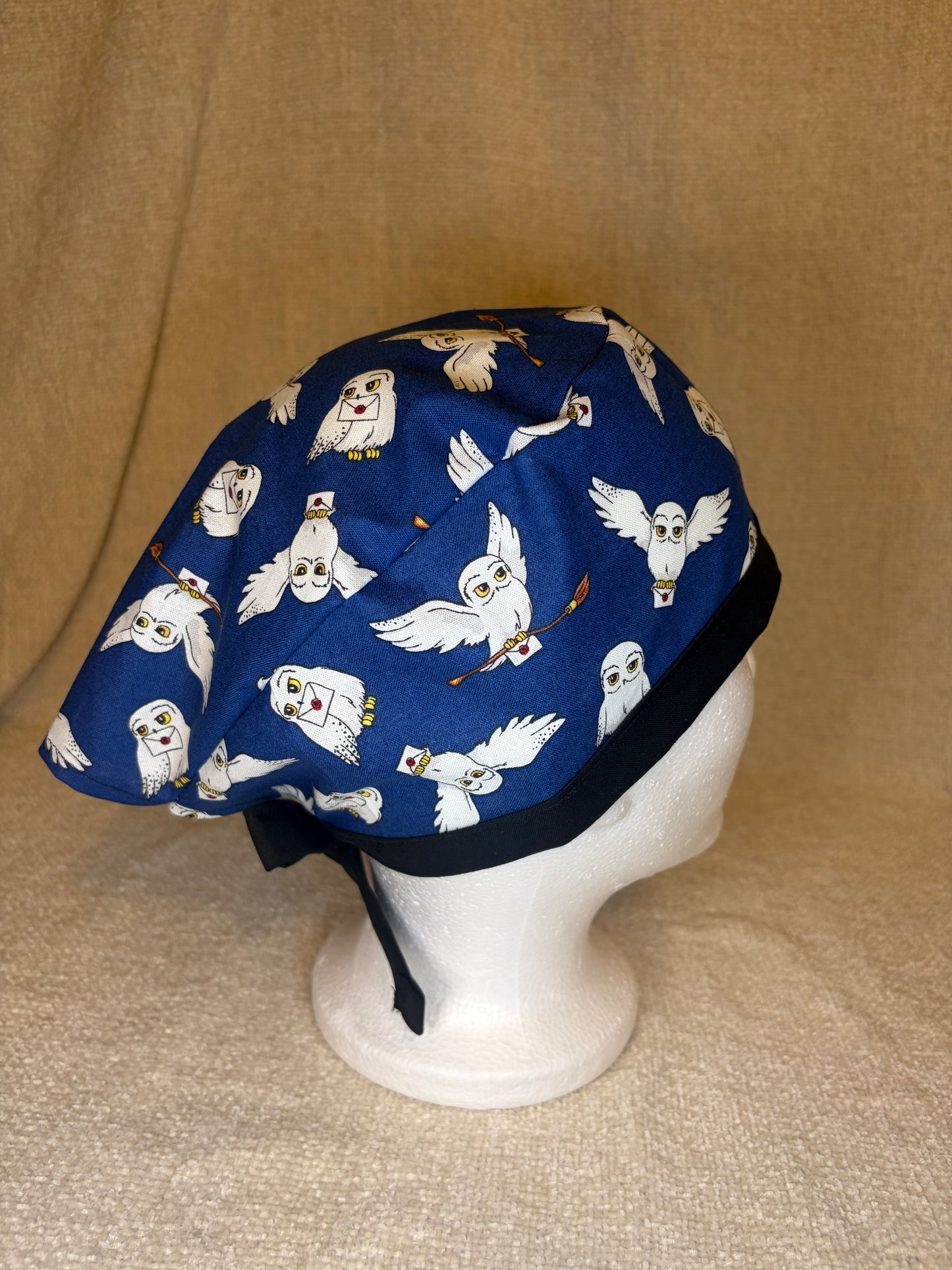 Messenger Owl Scrub Cap – Tie-Back Style | Capsential