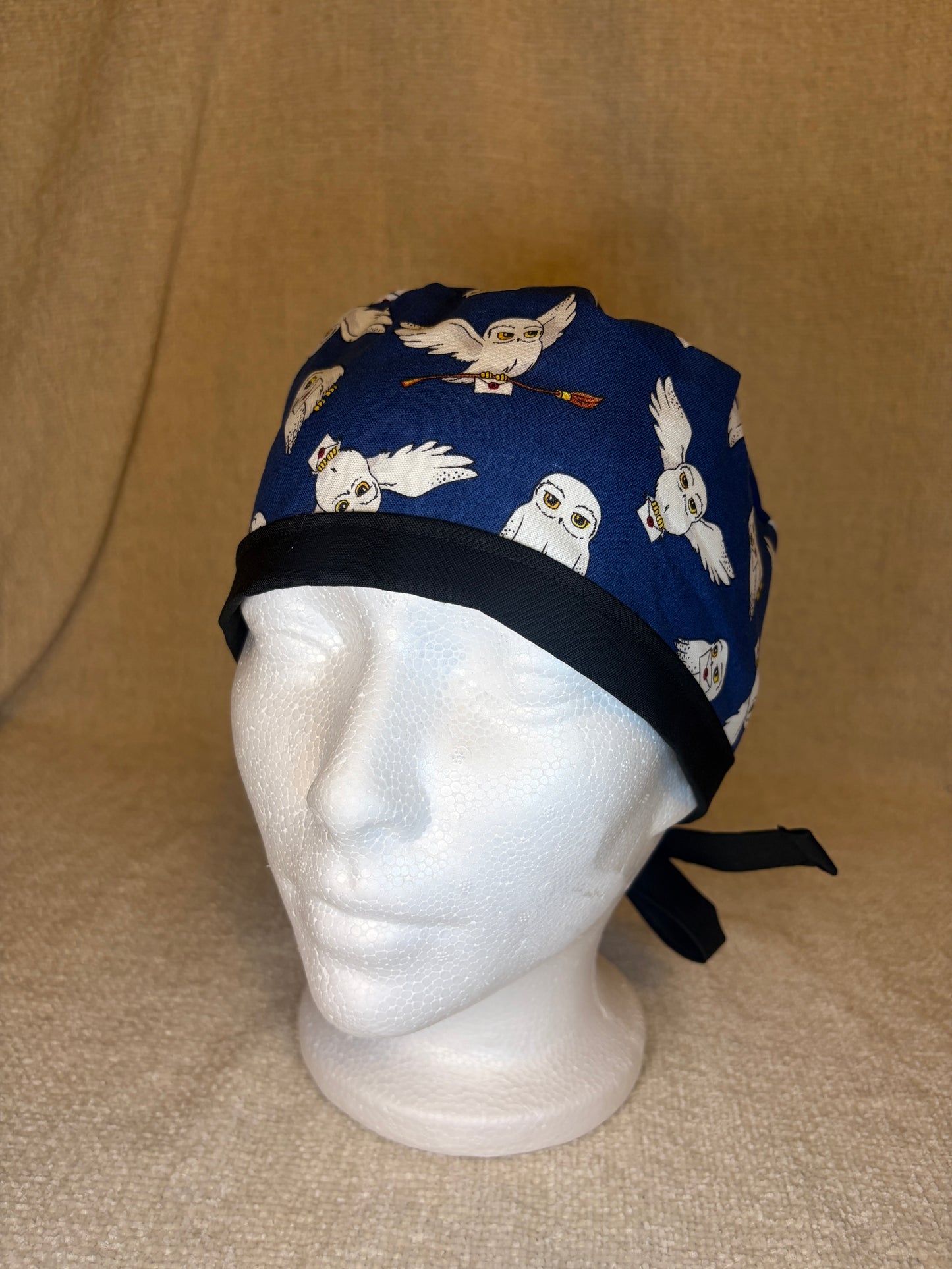 Messenger Owl Scrub Cap – Tie-Back Style | Capsential