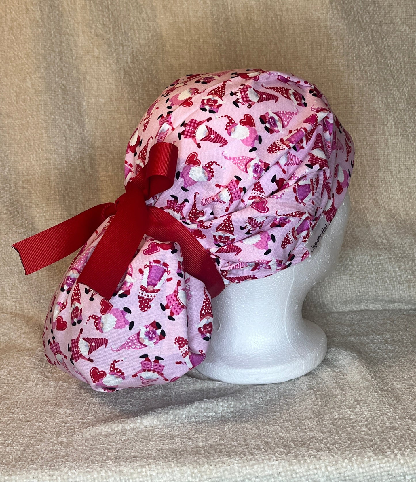 Bouffant/Ponytail: Valentine's Gnomes