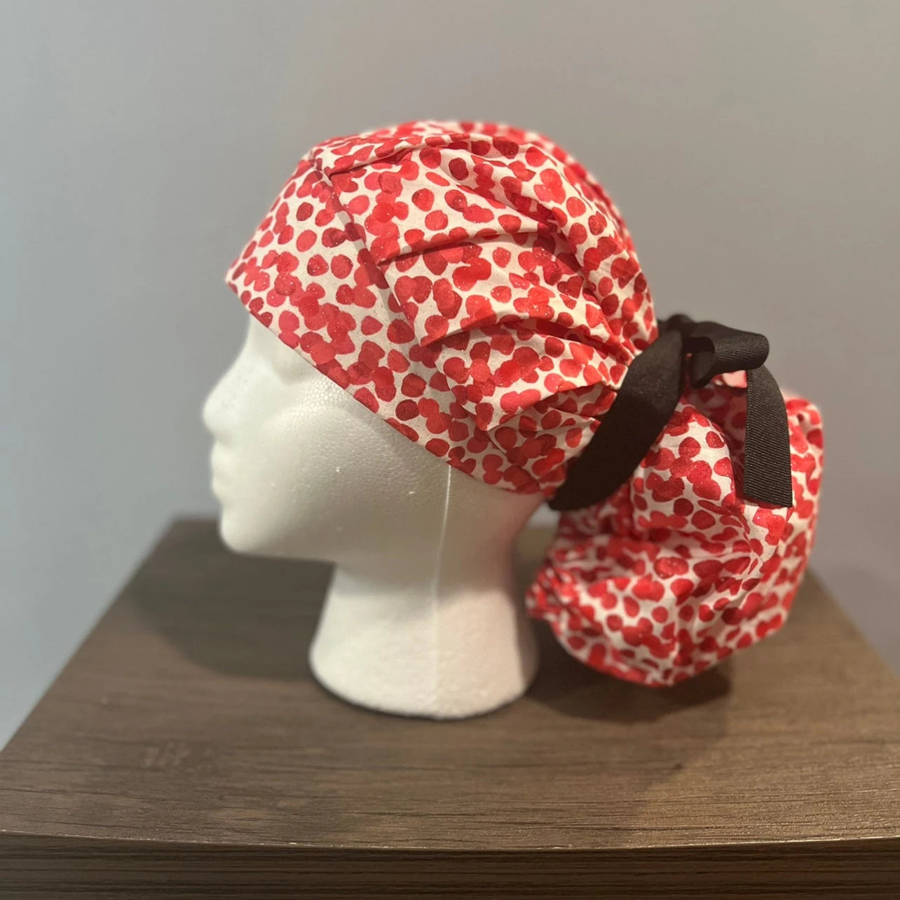 Red Dot Glitter Bouffant Scrub Cap