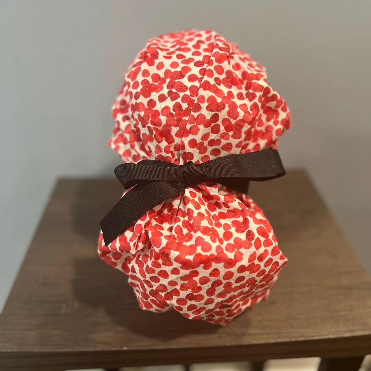 Red Dot Glitter Bouffant Scrub Cap